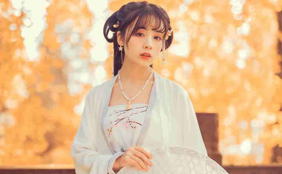 西瓜从六楼扔下竟完好无损，雷军说的“防弹涂层”到底是什么？